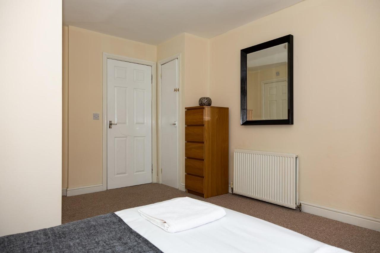 Alexander Apartments Rooms 2 Саут Шийлдс Екстериор снимка